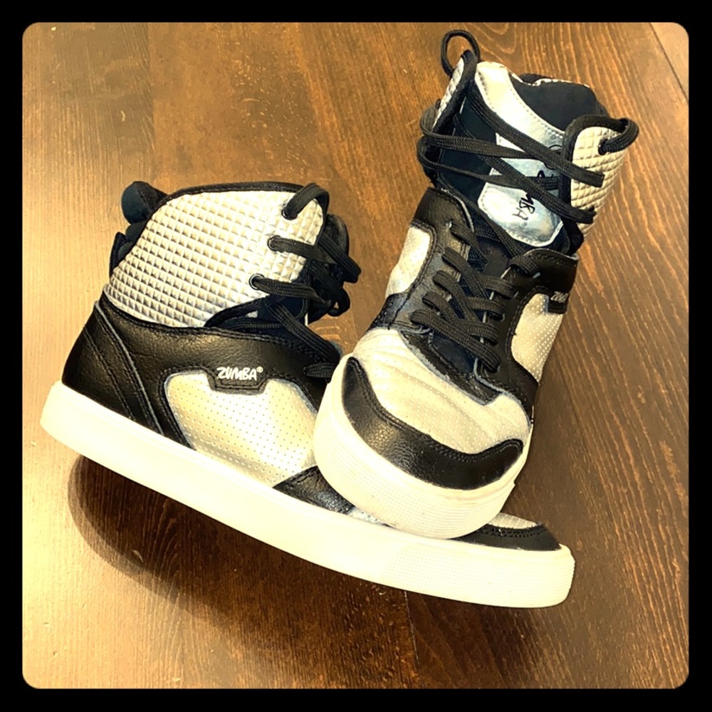 ZUMBA High Top Dance Leather Shoes Black/White 9